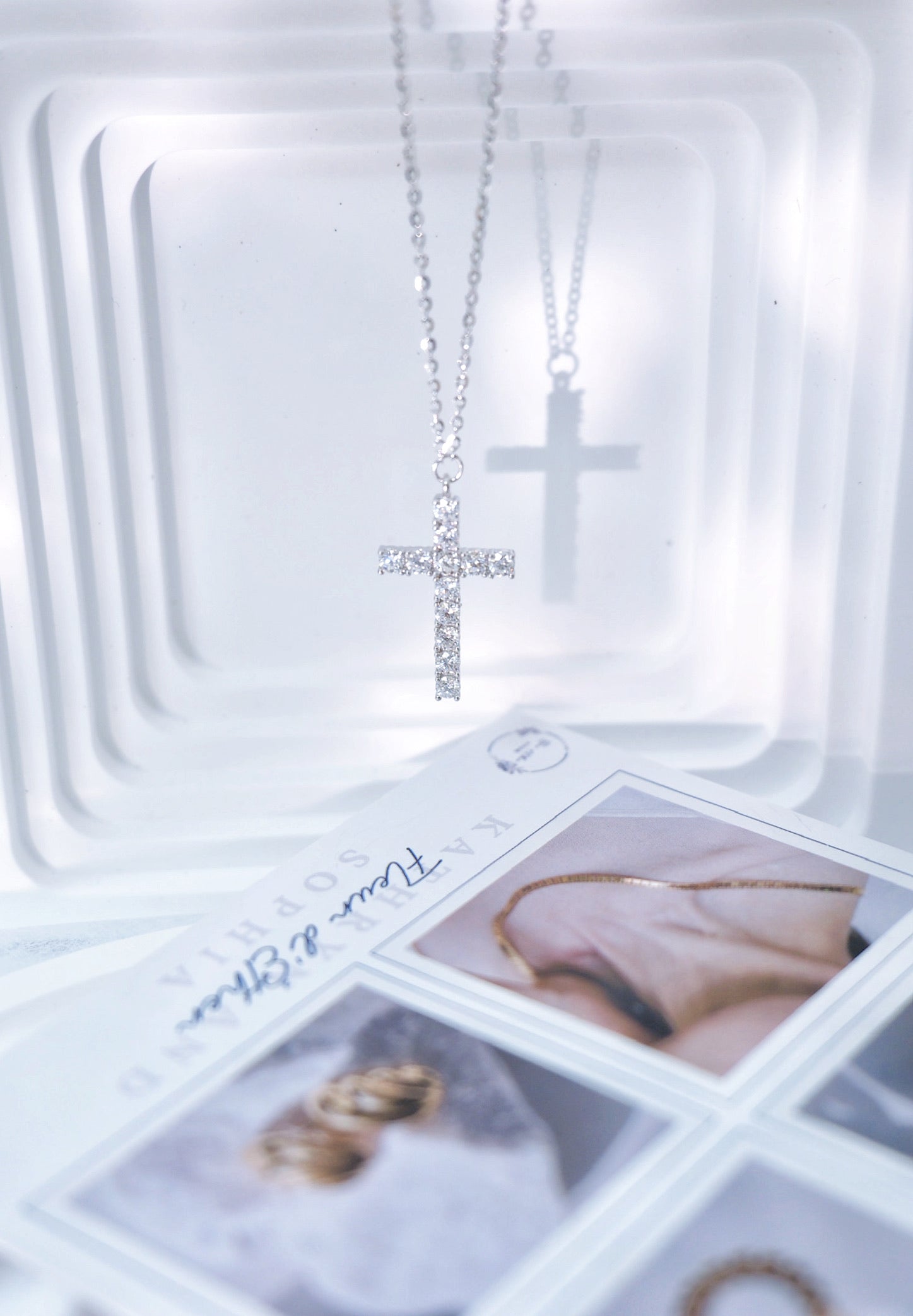 Perpetual Light Necklace 永恆之光頸鏈