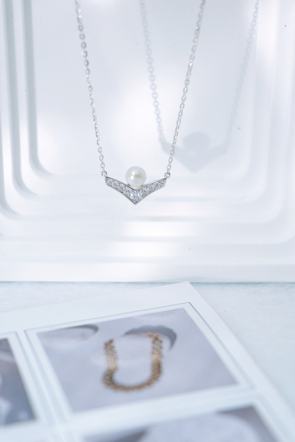 Pearl Trajectory Necklace 珍珠軌跡頸鏈