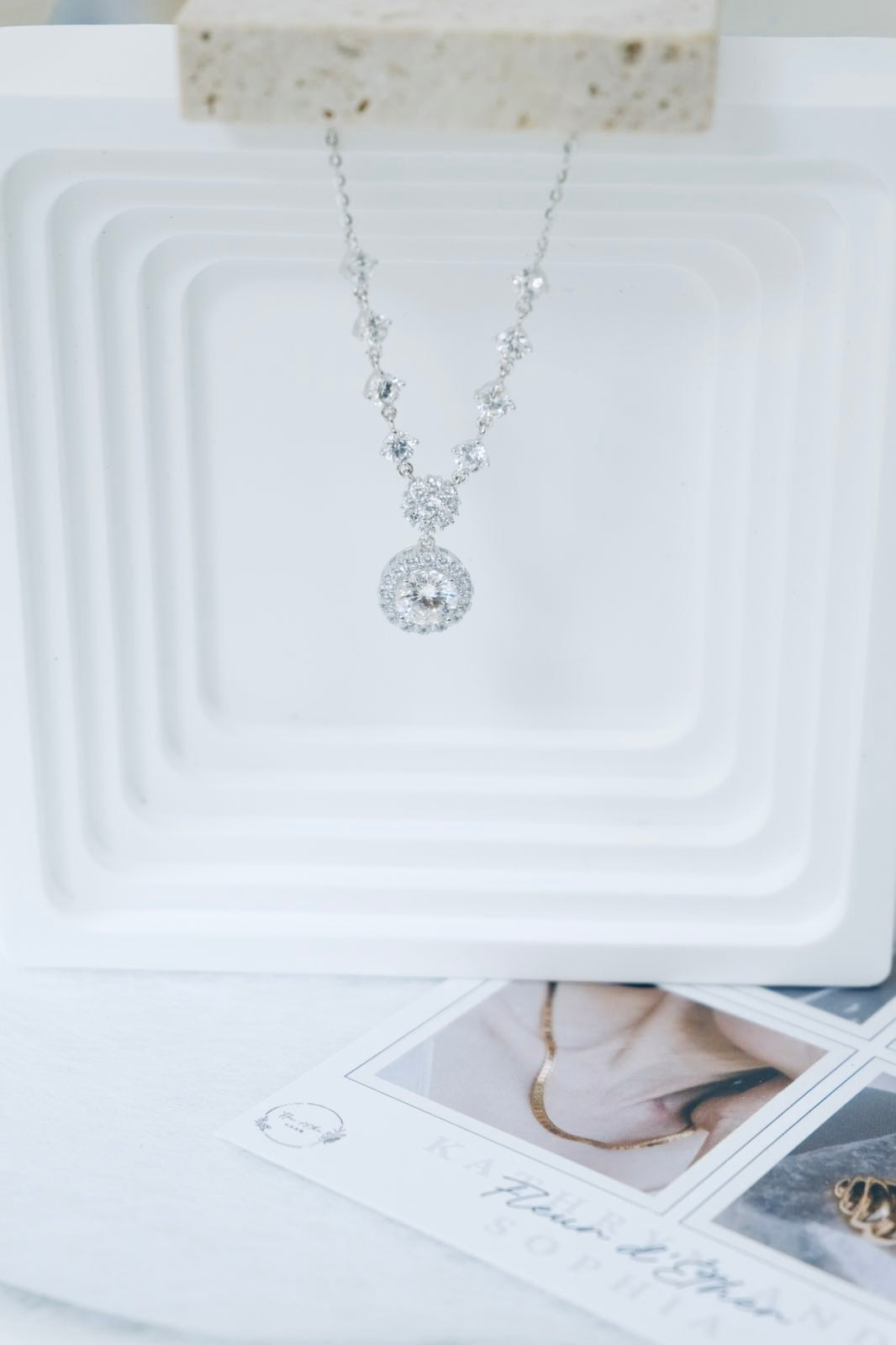 Stellar Beauty Moissanite Necklace
 星下佳人莫桑鑽頸鏈