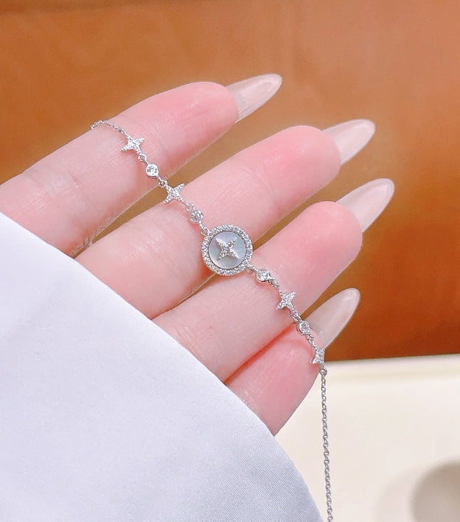 Starlit Glow Bracelet 閃耀星空手鏈