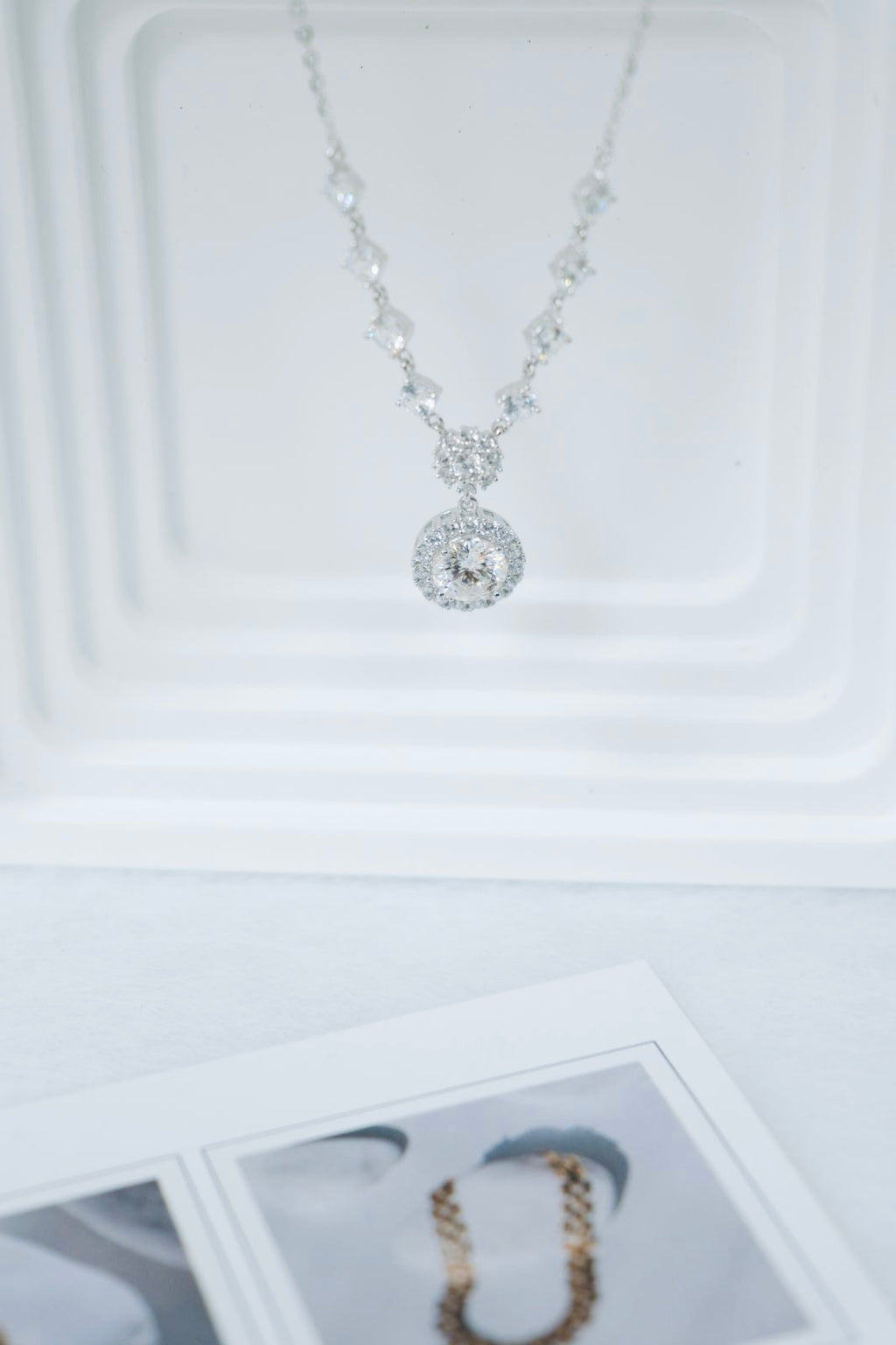 Stellar Beauty Moissanite Necklace
 星下佳人莫桑鑽頸鏈