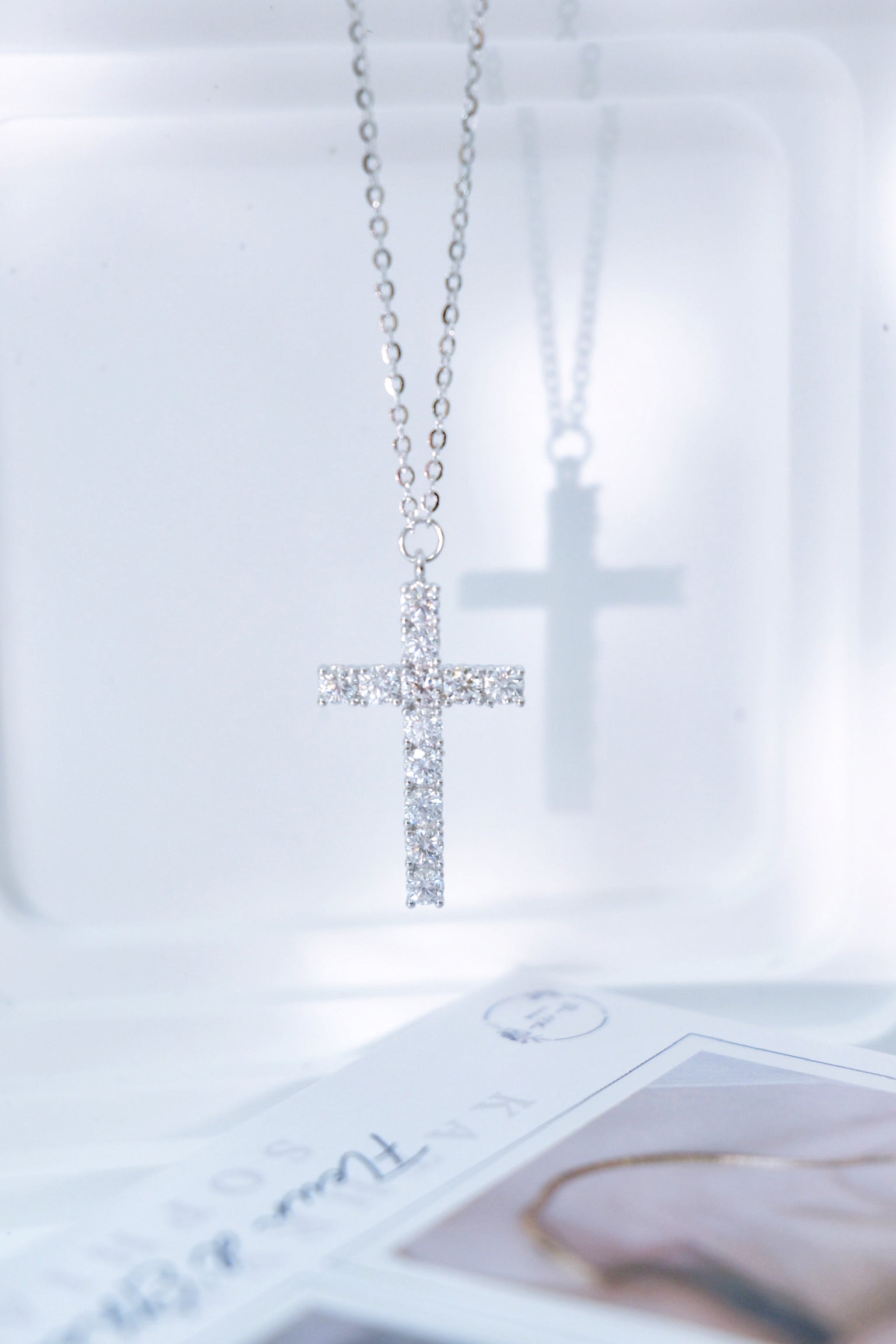 Perpetual Light Necklace 永恆之光頸鏈